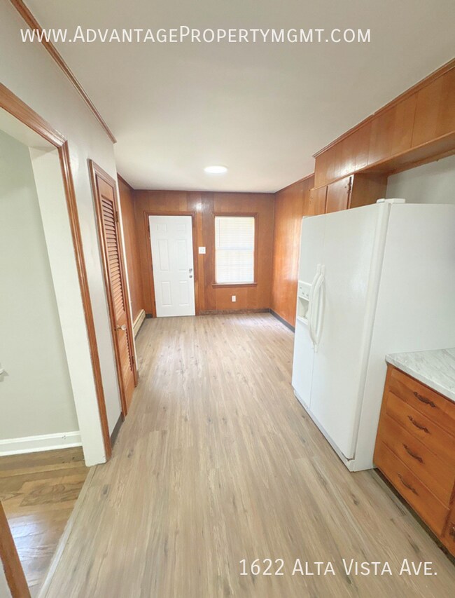 Building Photo - 1622 Alta Vista Ave