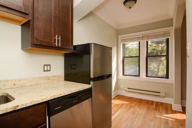 Foto del edificio - 4743 N Hermitage Ave