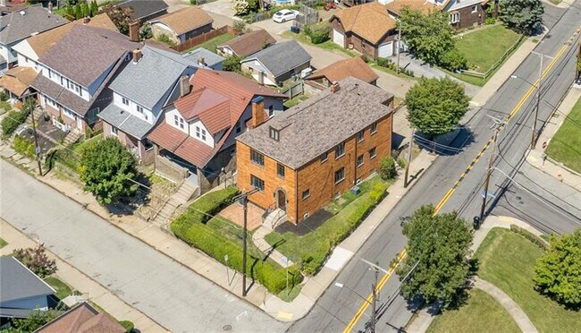 Foto del edificio - 433 Winterhill St