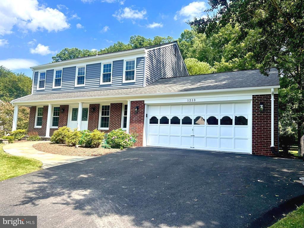 Foto principal - 1213 Forestville Dr