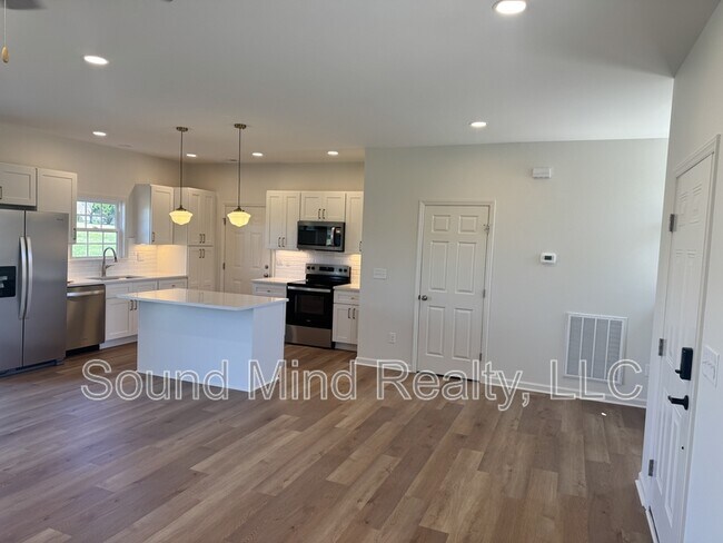 Foto del edificio - 204 Landmark Dr