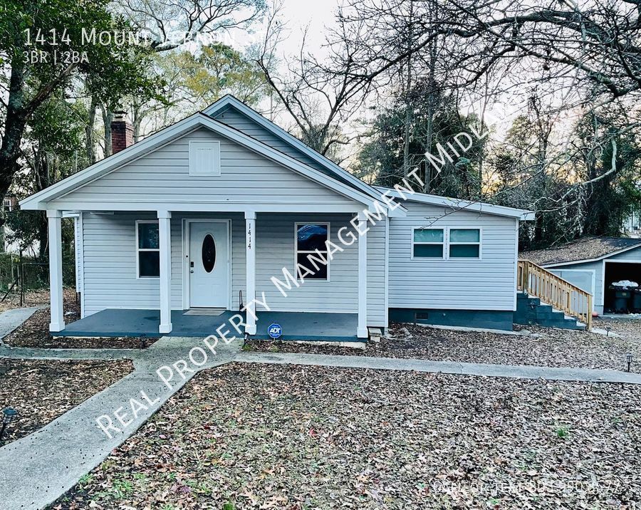 Primary Photo - Welcome to Your Dream Home in Belle View P...