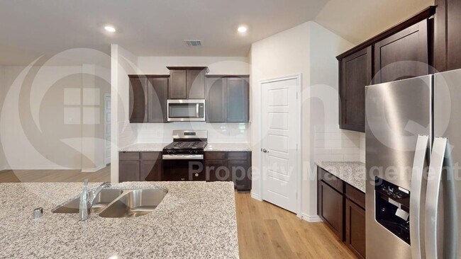 Foto del edificio - 3920 Glastonbury Rd