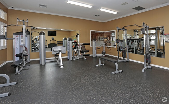 Interior Photo - Hunters Crossing