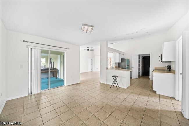 Foto del edificio - 1019 Angelo Ave