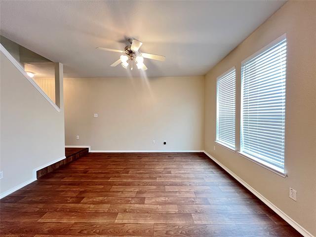 Building Photo - 2204 Stonebrook Ln
