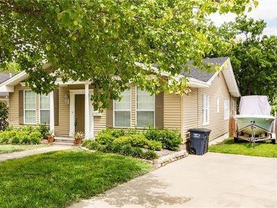 Foto del edificio - 1817 Thomas Pl