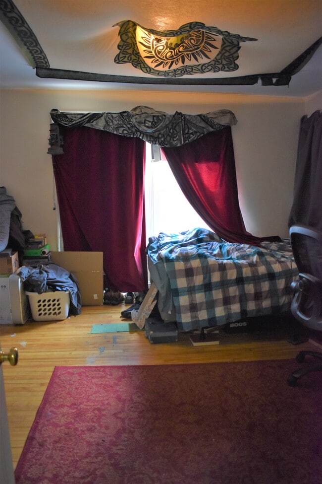 Bedroom 1 - 225 Valley St