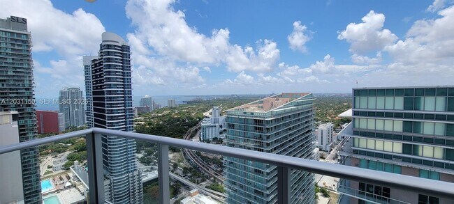 Building Photo - 1100 S Miami Ave