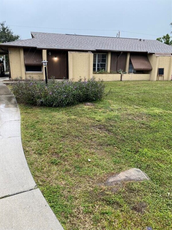 Primary Photo - 7624-7628 Carrier Rd