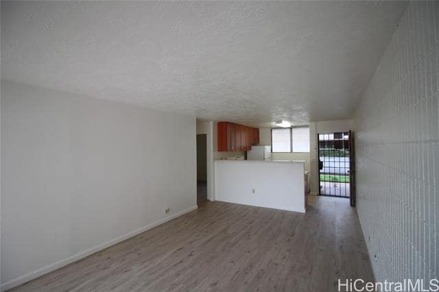 Building Photo - 98-729-729 Moanalua Loop