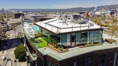 Building Photo - 6401 Wilshire Blvd