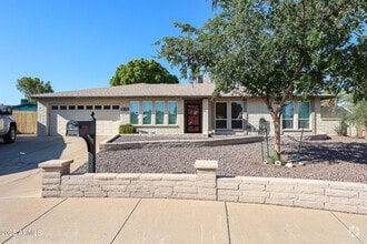 Building Photo - 11621 N 39th Dr