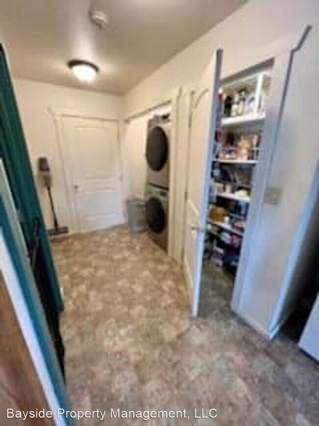 Building Photo - 2 br, 2 bath House - 69814 Martz Rd