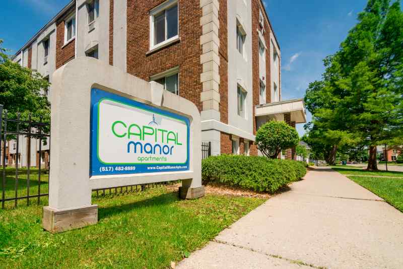 Capital Manor Apartments in Lansing, MI