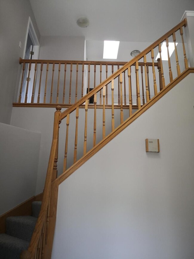 Building Photo - 5728 Breezeland Rd