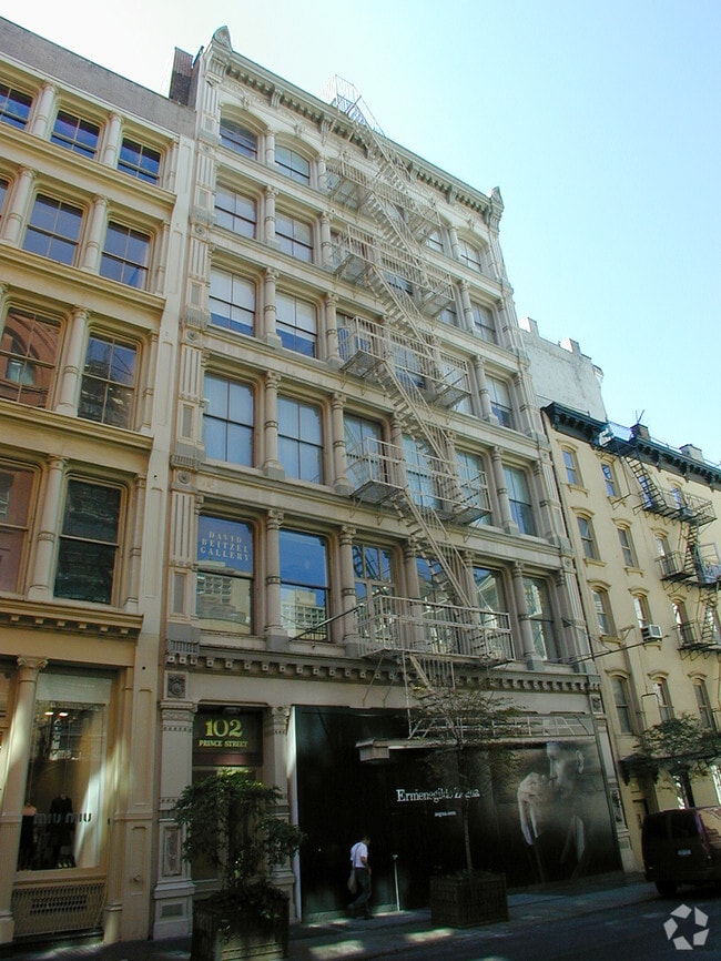 Building Photo - 118 Greene St