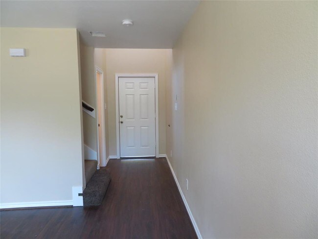 Foto del edificio - 8110 Howton St