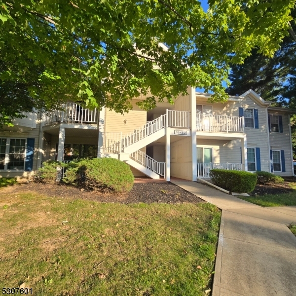 Building Photo - 20 Opal Ct