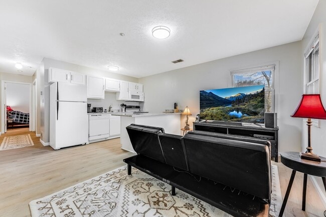 Interior Photo - Bent Tree Court Apartments