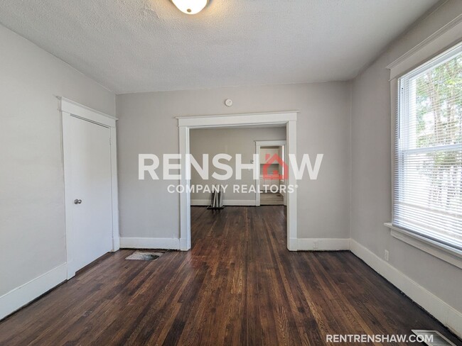 Foto del edificio - Charming 3 Bedroom 1 Bath In Memphis Avail...