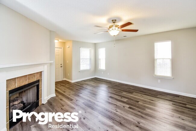 Foto del edificio - 7296 Green Ash Dr
