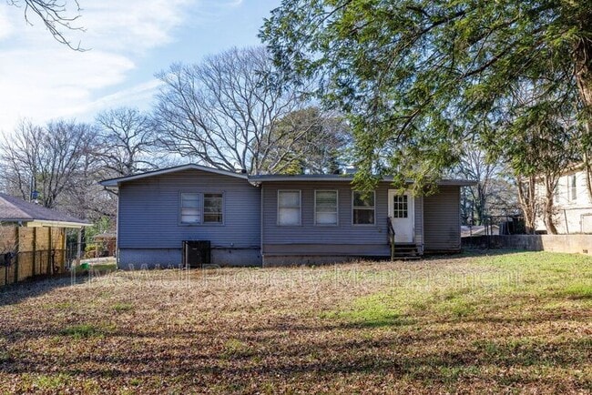 Building Photo - 1169 Dogwood Ln