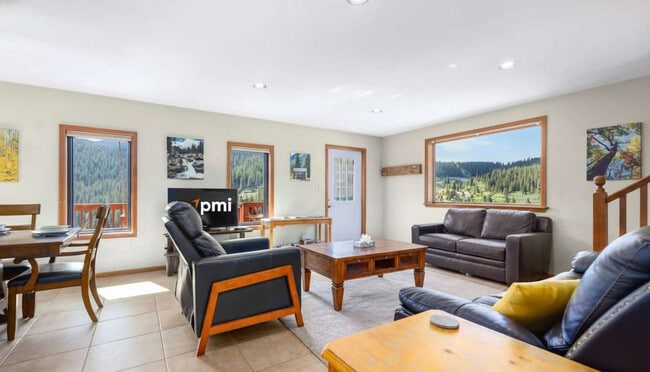 Building Photo - 103 Carroll Ln