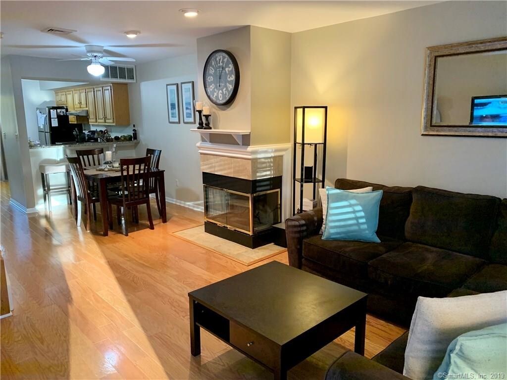 49 Manorwood Dr, Branford, CT 06405 Condo for Rent in Branford, CT