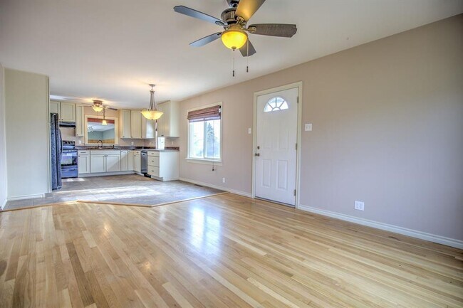 Foto del edificio - 4324 N Montana Ave