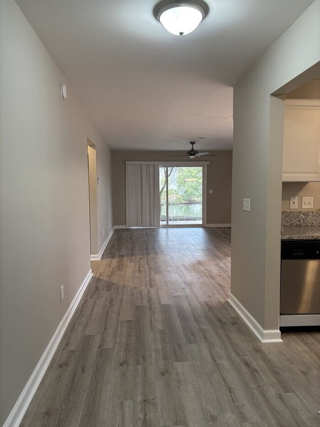 Building Photo - 8483 Yadkin Cir