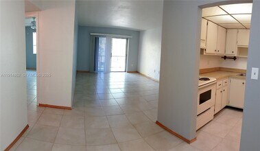 Building Photo - 7831 Miller Dr