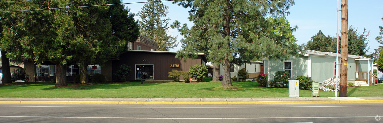 Foto del edificio - Twin Cedars Mobile Home Park