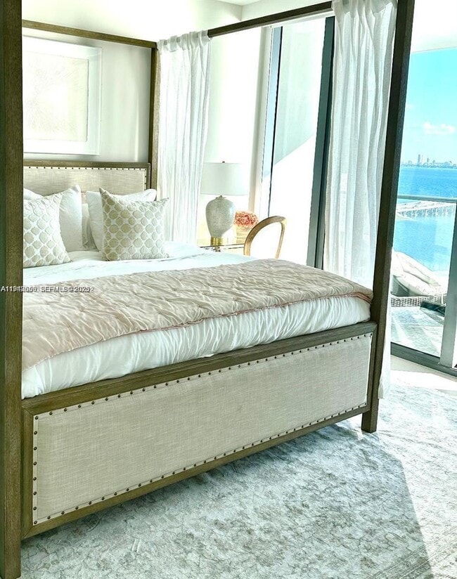 Foto del edificio - 3131 NE 7th Ave