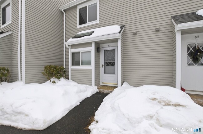 Building Photo - 83 Hilltop Dr