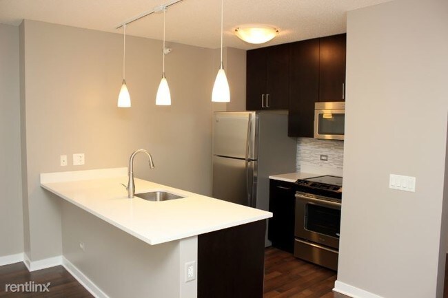 Foto principal - 730 N Rush St