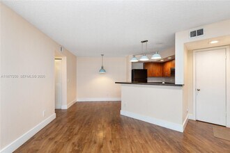 Building Photo - 12760 Vista Isles Dr