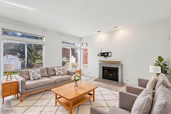 Foto del edificio - 7503 Korbel Dr