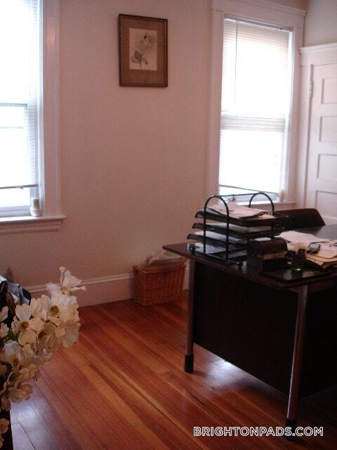 Foto del edificio - 91 Academy Hill Rd