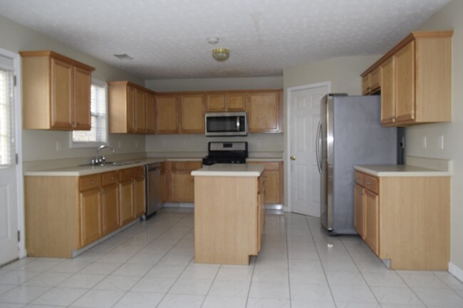 Building Photo - 6878 Wynmeadow Drive
