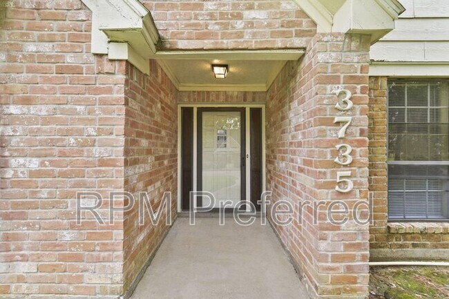 Building Photo - 3735 Pineleaf Dr