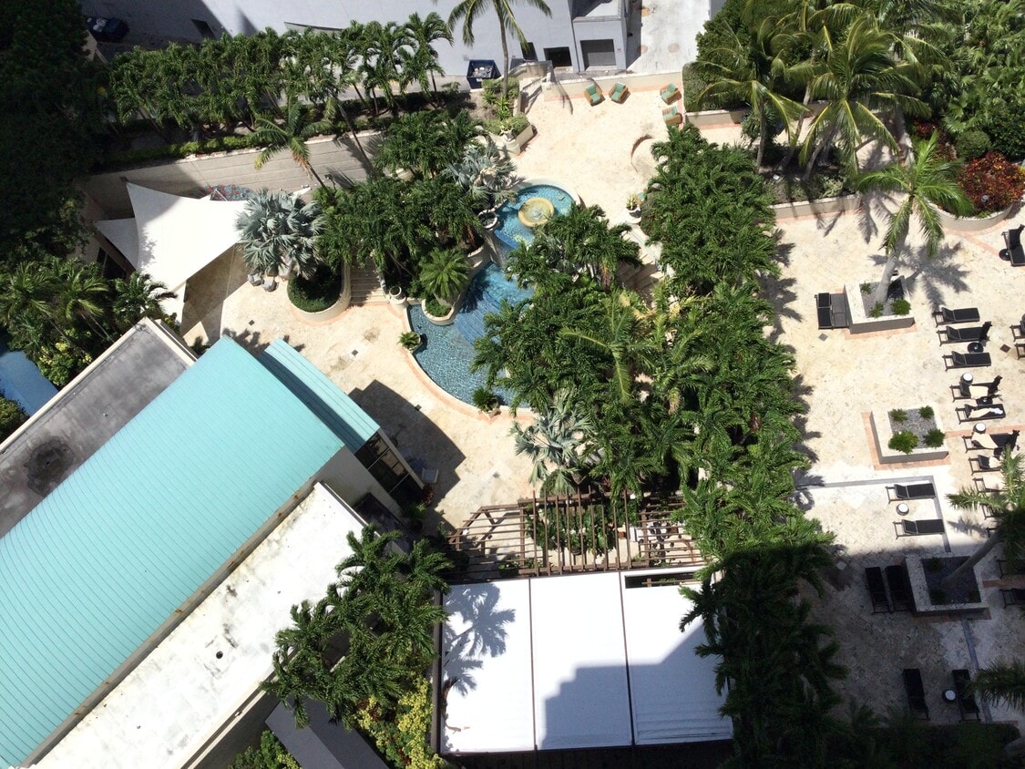 Primary Photo - 3350 SW 27th Ave