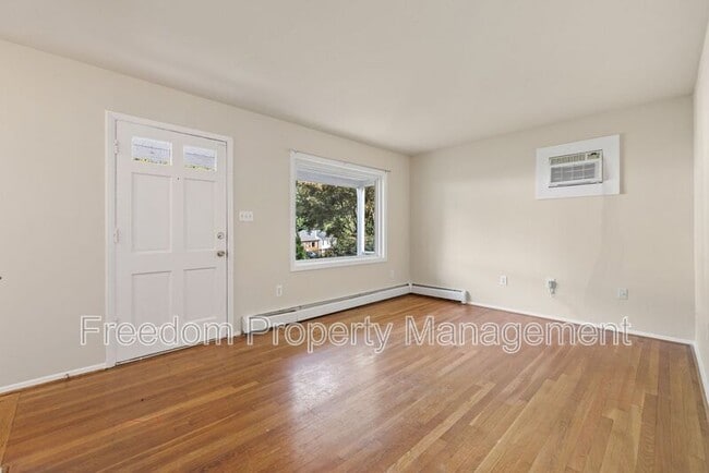 Foto del edificio - 14309 Fairmont Ct