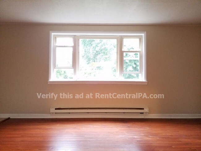Building Photo - 3701 Green St Apt 1