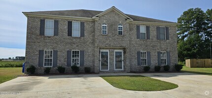 Building Photo - 4032 Lucerne Ct