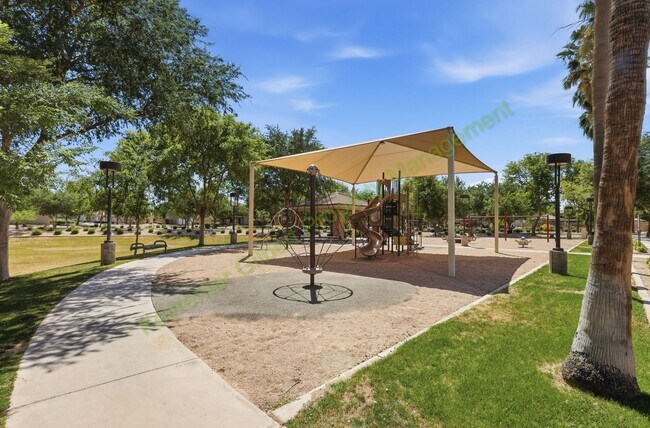Foto del edificio - Beautiful Gilbert Home on a Corner Lot in Prime Location – Modern Comfort & Functional Living!