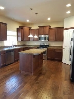 Photo - Coming for late month, move in in October!... House