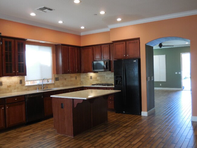 Foto del edificio - 2775 Garrett Pl