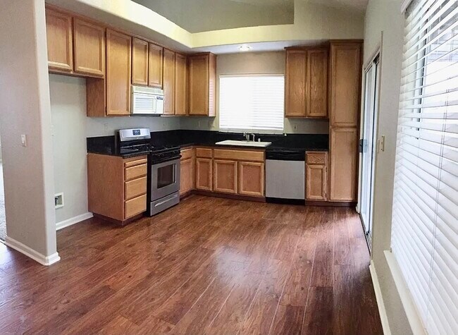 Building Photo - 1608 Steinbeck Dr
