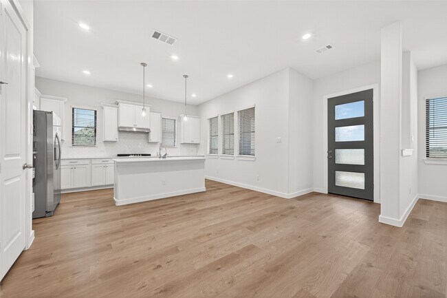 Foto del edificio - 3203 Home Ct